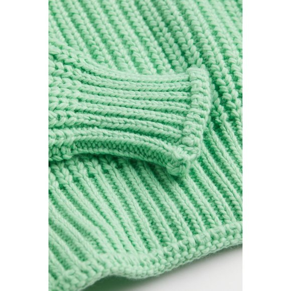 H&M Green Knit Sweater - Picture 4 of 9